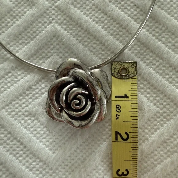 Elegant Rose Pendant Necklace Sterling Silver 925  New! $150 Beautiful detail! - Picture 2 of 5